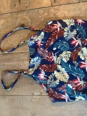 Tropical Floral Navy Women's Bikini Top - Navy Multicolor